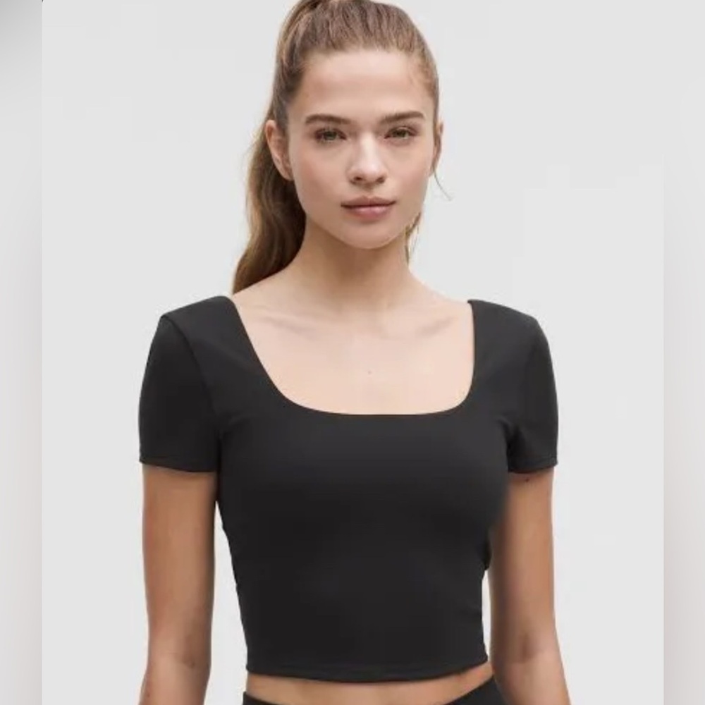 square neck mesh and nulu yoga tee